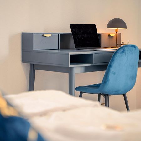 River Lux Suite - 5 Min To Hbf เวทซ์ลาร์ ภายนอก รูปภาพ