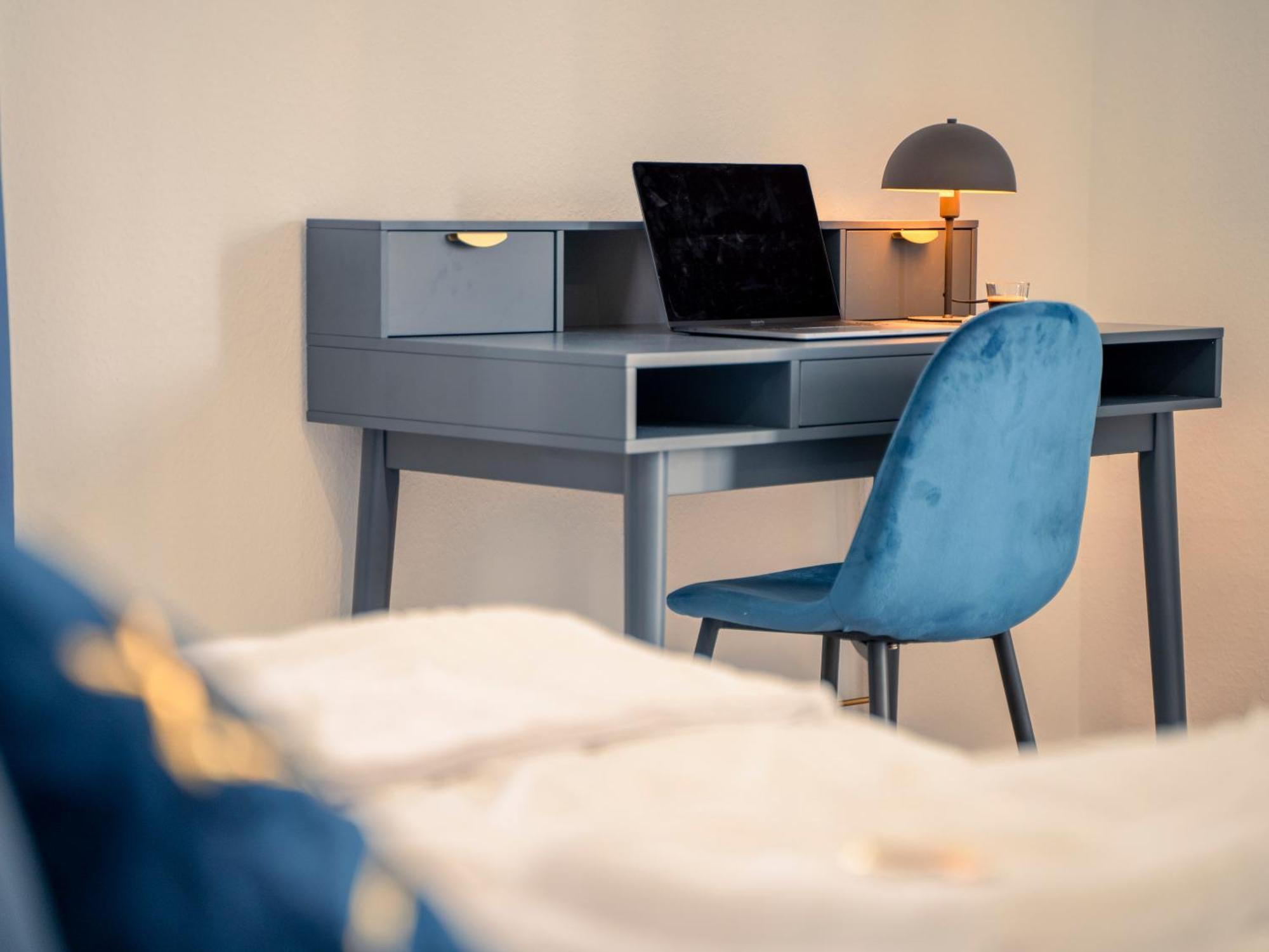 River Lux Suite - 5 Min To Hbf เวทซ์ลาร์ ภายนอก รูปภาพ
